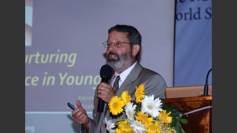Dr Ken Cushner